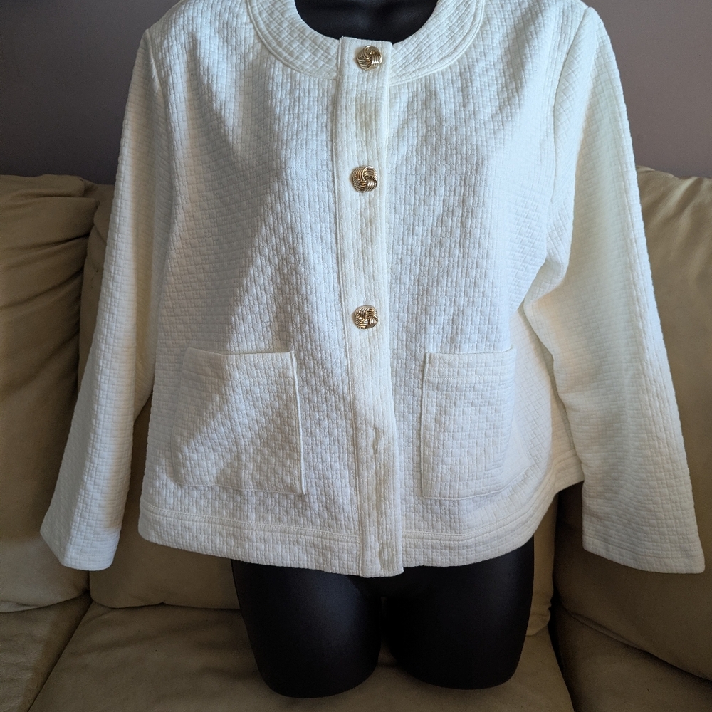 Cato Women's Elegant Cream and Gray Blazer